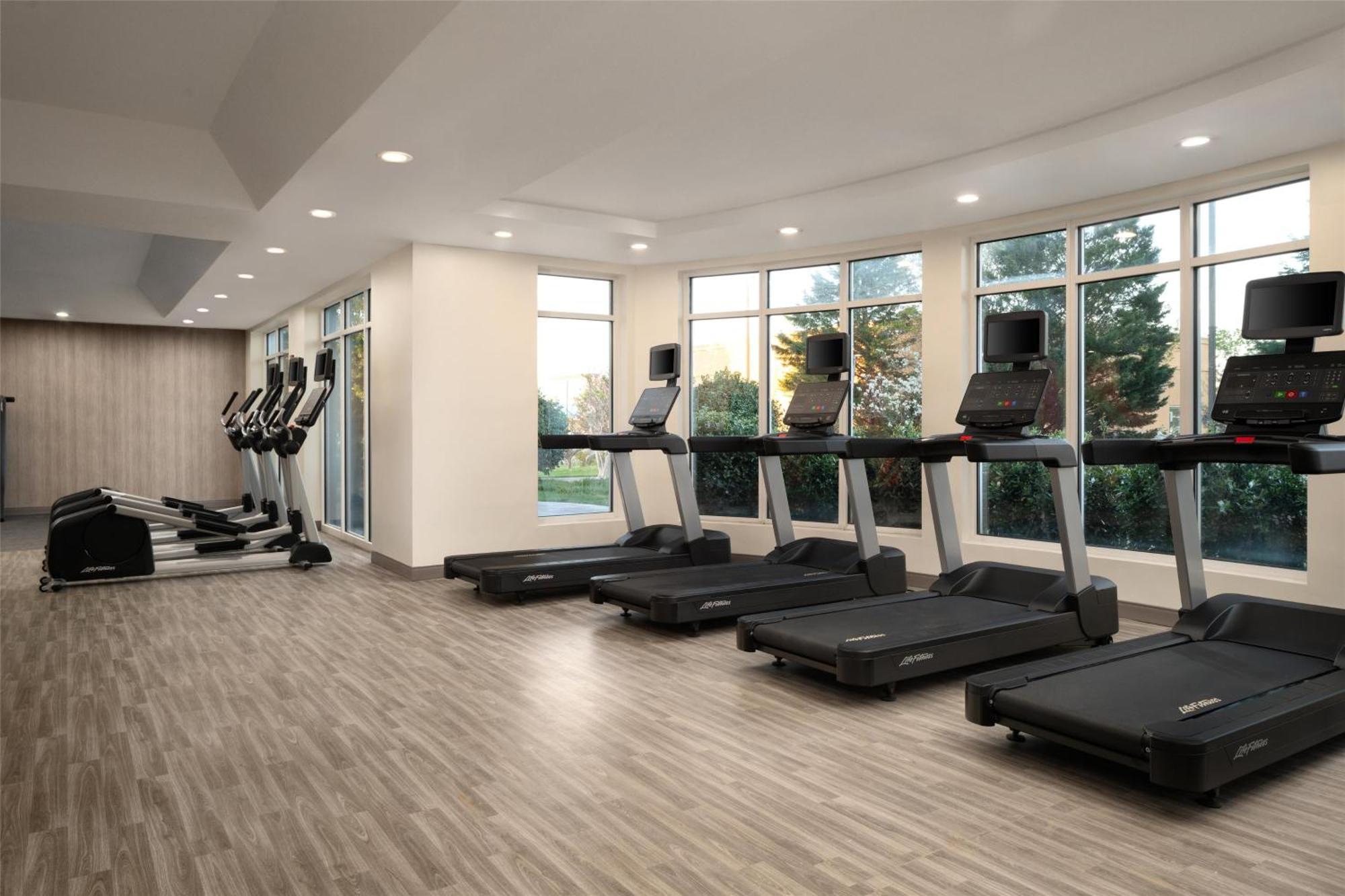 Hilton Garden Inn Richmond South/Southpark Колониал Хайтс Екстериор снимка